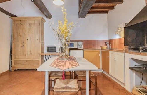 Puimichel Villa | Lovely apartment in villa for 4 guests with WIFI, patio, pets allowed and panoramic view