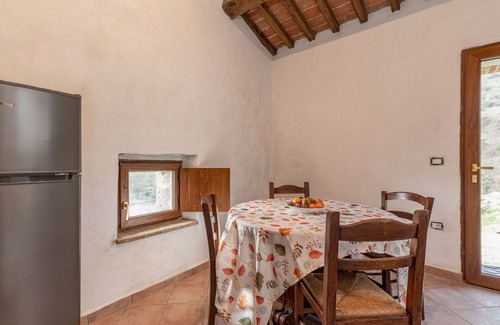 Arcidosso House | Lovely apartment in villa for 2 guests with patio and pets allowed