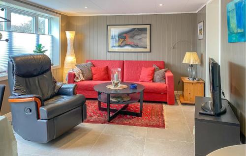 Sandoy Apartment | Lovely Apartment In Myklebost With Wifi