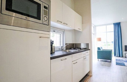 Enkhuizen House | Lovely apartment in villa for 4 guests with WIFI, TV and terrace