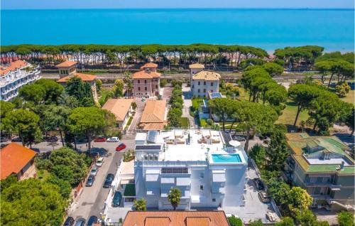 Pineto Apartment | Lovely Apartment In Pineto With Kitchen