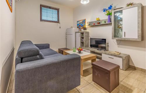 Vinkuran Apartment | Lovely Apartment In Pula With Wifi