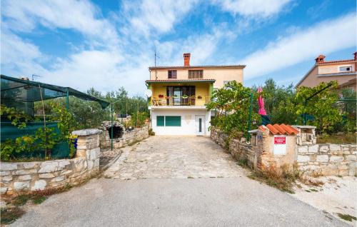Vinkuran Apartment | Lovely Apartment In Pula With Wifi