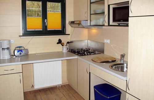 Bad Emstal House | Lovely apartment in villa for 3 people with pool, WIFI, TV, terrace and pets allowed
