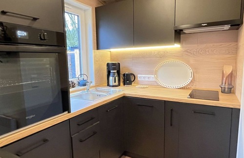 Wemding House | Lovely apartment in villa for 4 guests with WIFI, TV and terrace