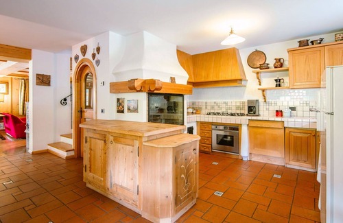 Penia House | Lovely apartment in villa for 5 people with WIFI, TV and terrace