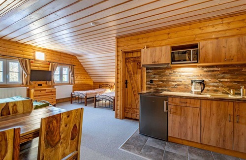 Rokytnice nad Jizerou Villa | Lovely apartment in villa for 24 people with WIFI, TV, patio, pets allowed and panoramic view