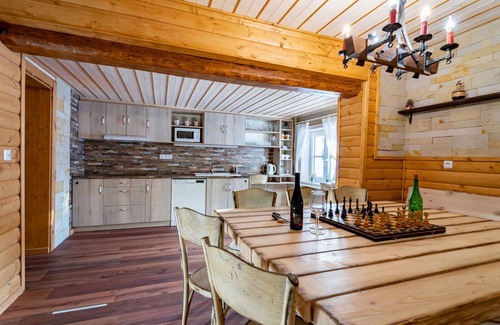 Rokytnice nad Jizerou Villa | Lovely apartment in villa for 24 people with WIFI, TV, patio, pets allowed and panoramic view
