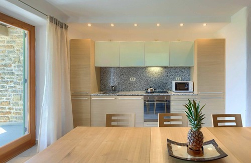 Baredine House | Lovely apartment in villa for 6 guests with A/C, pool, WIFI, TV, terrace and panoramic view