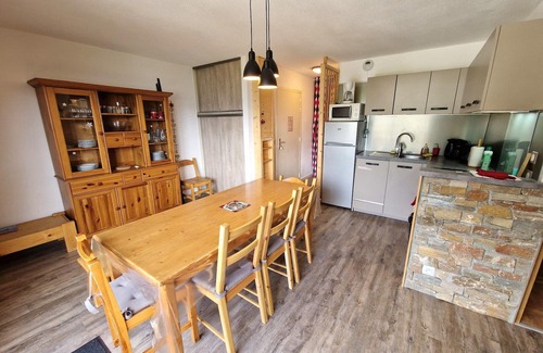 Valfrejus Apartment | Lovely apt for 8, 3 bedrms, central Valfréjus
