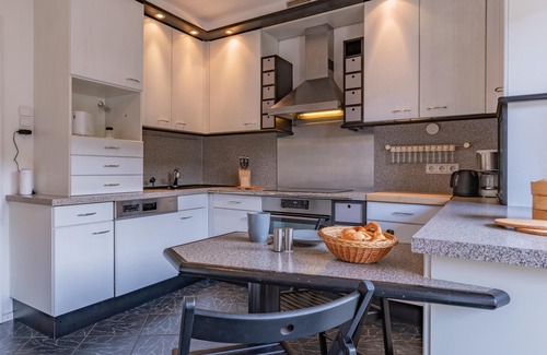 Hopfgarten Markt Apartment | Lovely group accommodation with sauna