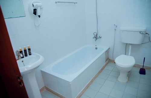 Moshi Bed & Breakfast | Lovely bed & breakfast with AC in Kilimanjaro - Room 6