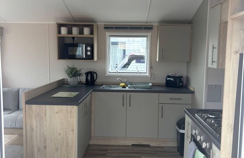Winestead House | Lovely caravan with full lake views and decking in Yorkshire, ref 71010Q