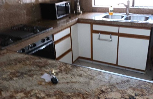 Tijuana Condo | Lovely condo with AC in vibrant Tijuana Excellent location main avenue SAFE