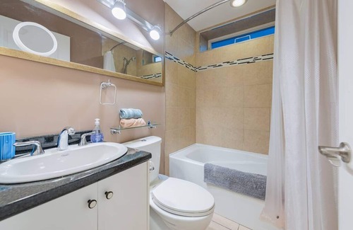 East Side House | Lovely & Cozy 1BD Basement Suite.