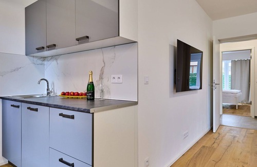 Svoboda nad Upou Apartment | Lovely apartment for 4 guests with WIFI, TV, terrace and pets allowed