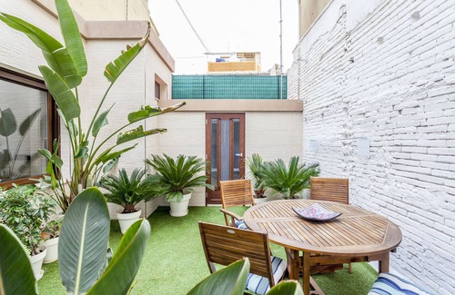 Mislata House | LOVELY DESIGN HOUSE WITH INTERIOR GARDEN.