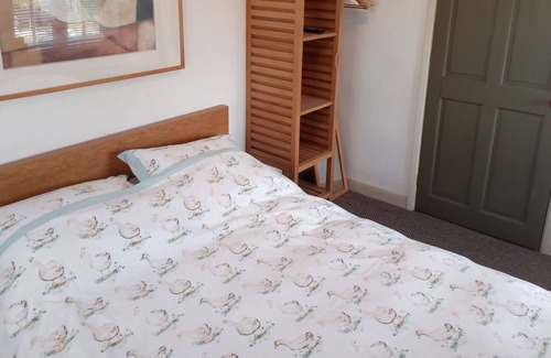 Dundon Bed & Breakfast | Lovely double room with fantastic garden views & breakfast brought to your door!