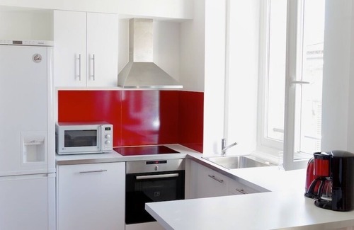 Hotel de Ville - Quinconces Apartment | Lovely duplex with elevator, great location