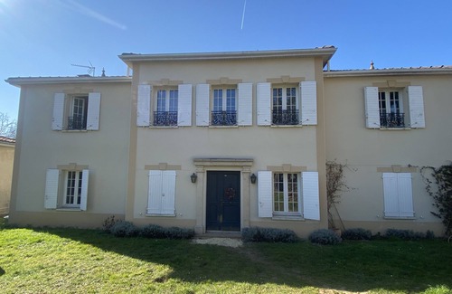 Les Serres - Vivier House | Lovely family home with swimming pool near Lyon