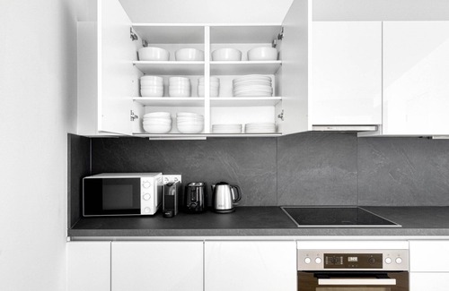 Favoriten Apartment | Lovely Favoriten 2BR w/Gym, Lounge & Elevator nr Metro, by Blueground