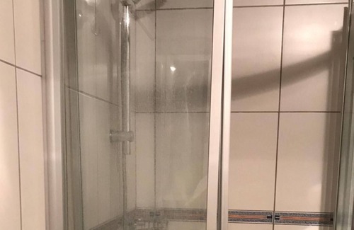 Gulluk Apartment | Lovely Flat near Sea with Shared Pool in Milas