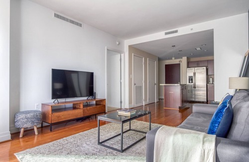 Foggy Bottom Apartment | Lovely Foggy Bottom 1BR w/Gym, Rooftop + Doorman by Blueground