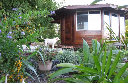 Ninole Apartment | Lovely garden cottage, Hamakua waterfall district, 100% solar