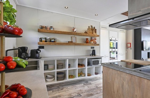 Sint-Annaland House | Lovely group home with garden in Zeeland