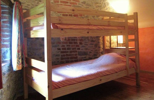 Treignes House | Lovely Holiday Home in Treignes with Garden