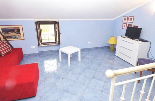 Krmed House | Lovely Holiday Home in Rovinj with Private Terrace
