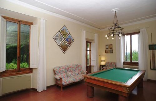 Montefiridolfi House | Lovely holiday home in Montefiridolfi with hill view