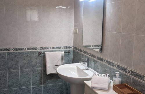 Almogia House | Lovely Holiday Home with Private Swimming Pool in Almogía