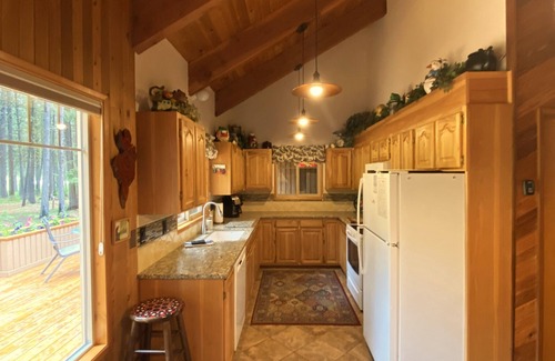 Black Butte Ranch House | Lovely home directly on the 15th Fairway!