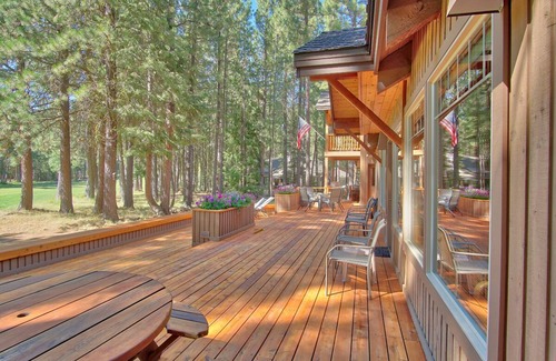 Black Butte Ranch House | Lovely home directly on the 15th Fairway!