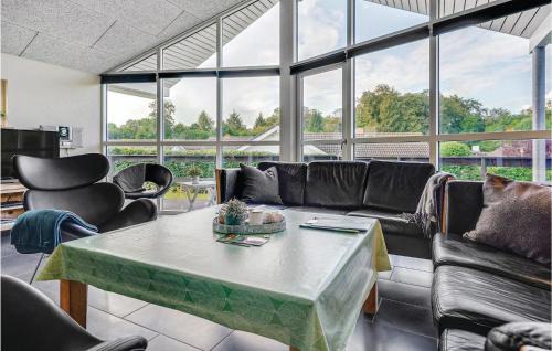 Aabenraa House | Lovely Home In Aabenraa With Kitchen