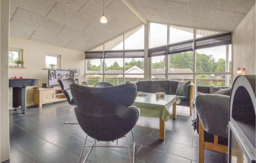 Aabenraa House | Lovely Home In Aabenraa With Kitchen