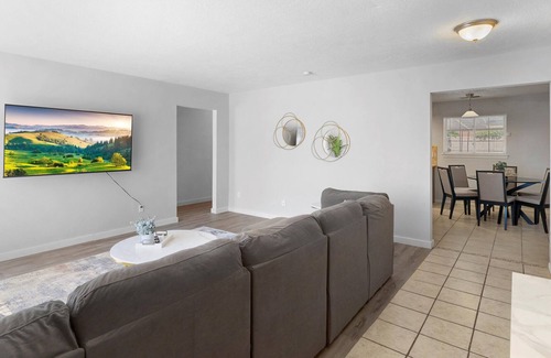 Raynolds Addition House | Lovely Home in Albuquerque's Northeast Heights