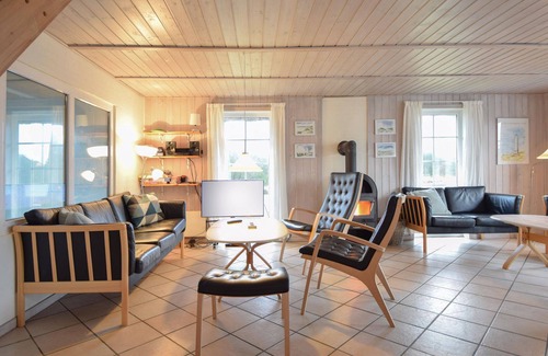 Blavand Strand House | Lovely home in Blåvand with WiFi