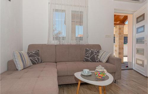 Bristane House | Lovely Home In Bristani Donji With Wifi