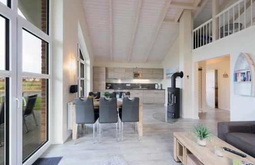 Dagebuell House | Lovely home in Dagebüll with kitchen