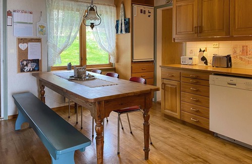 Midsund Municipality House | Lovely home in Fiksdalen