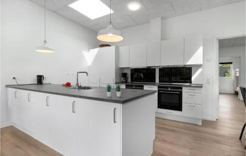Fjellerup Strand House | Lovely Home In Glesborg With Sauna