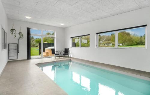 Fjellerup Strand House | Lovely Home In Glesborg With Sauna
