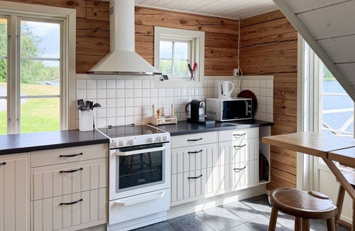 Granna House | Lovely home in Gränna with lake view