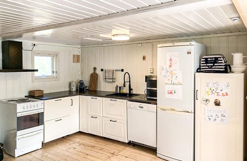 Gressvik House | Lovely home in Gressvik with WiFi