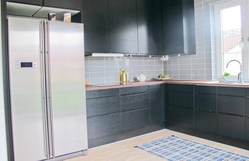 Hamburgsund House | Lovely home in Hamburgsund with WiFi
