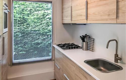 Julianadorp aan zee House | Lovely Home In Julianadorp With Wifi