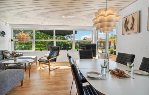 Karrebksminde House | Lovely Home In Karrebæksminde With Wifi