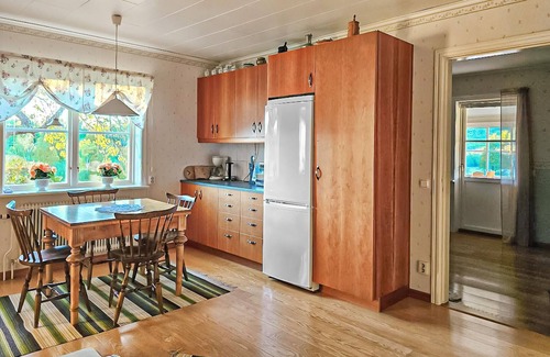 Korsberga House | Lovely home in Korsberga with lake view